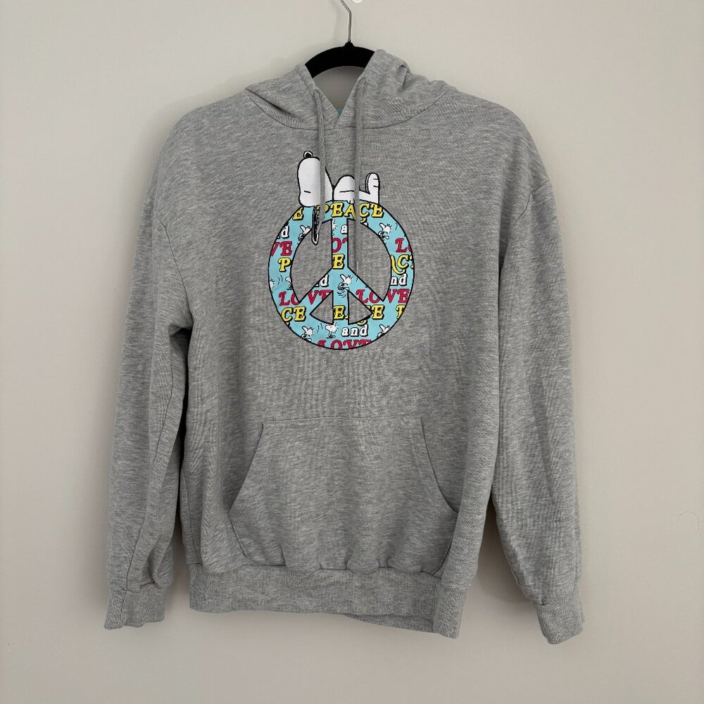 Peanuts Snoopy Graphic Women's Grey Hoodie "Peace and Love" graphic Size M